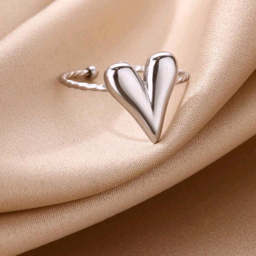 1pc European And American Style Sweet & Versatile Silver Stainless Steel Heart